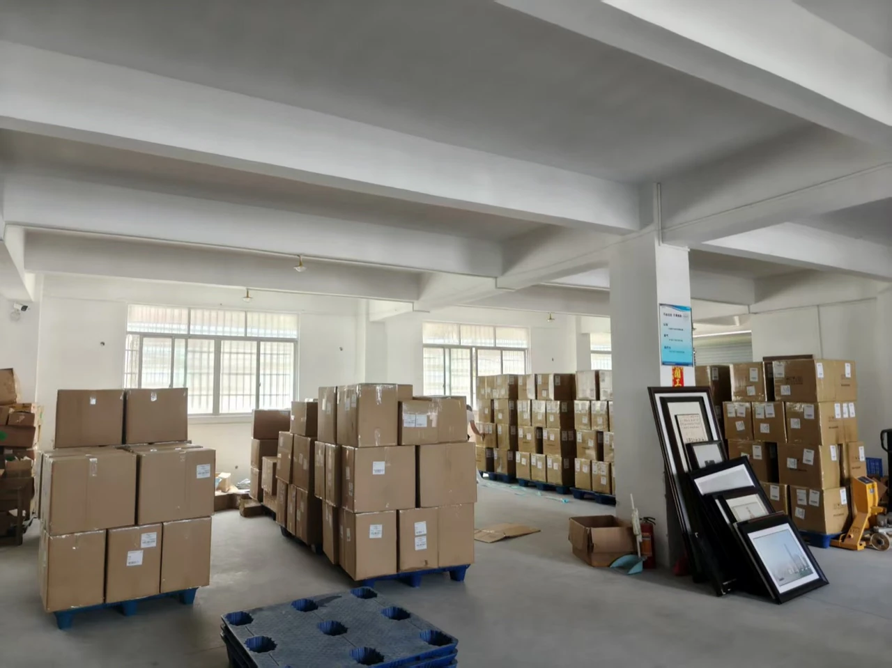 Haishun China warehouse stock receiving area